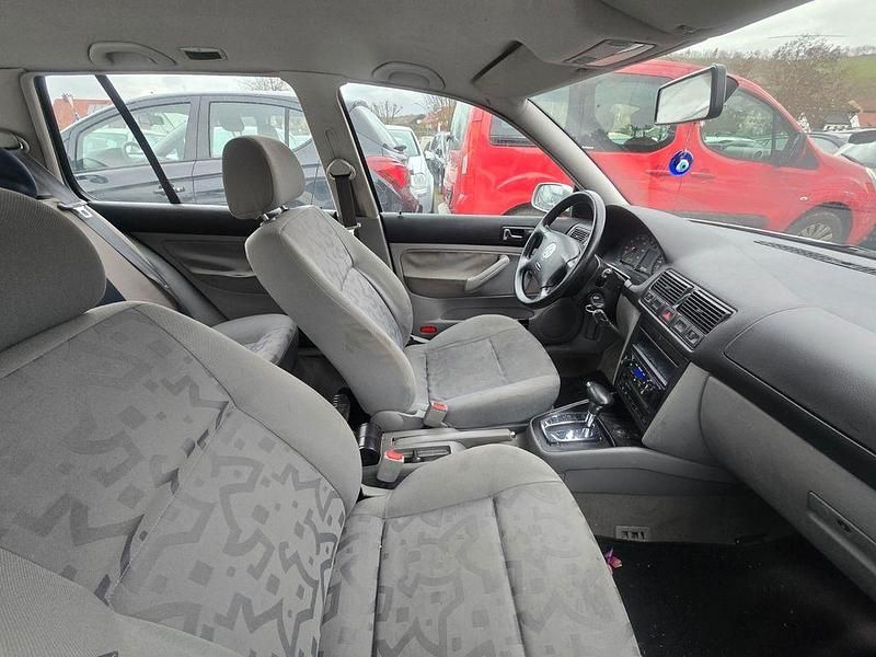 Second-hand VW Golf III 101 CP (74 kW) 1999 Argintiu Berlinǎ