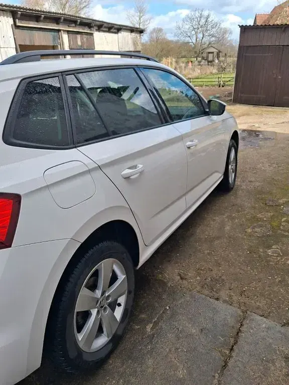 Gebraucht Skoda Kamiq Ambition 116 PS (85 kW) 2020 Weiß SUV
