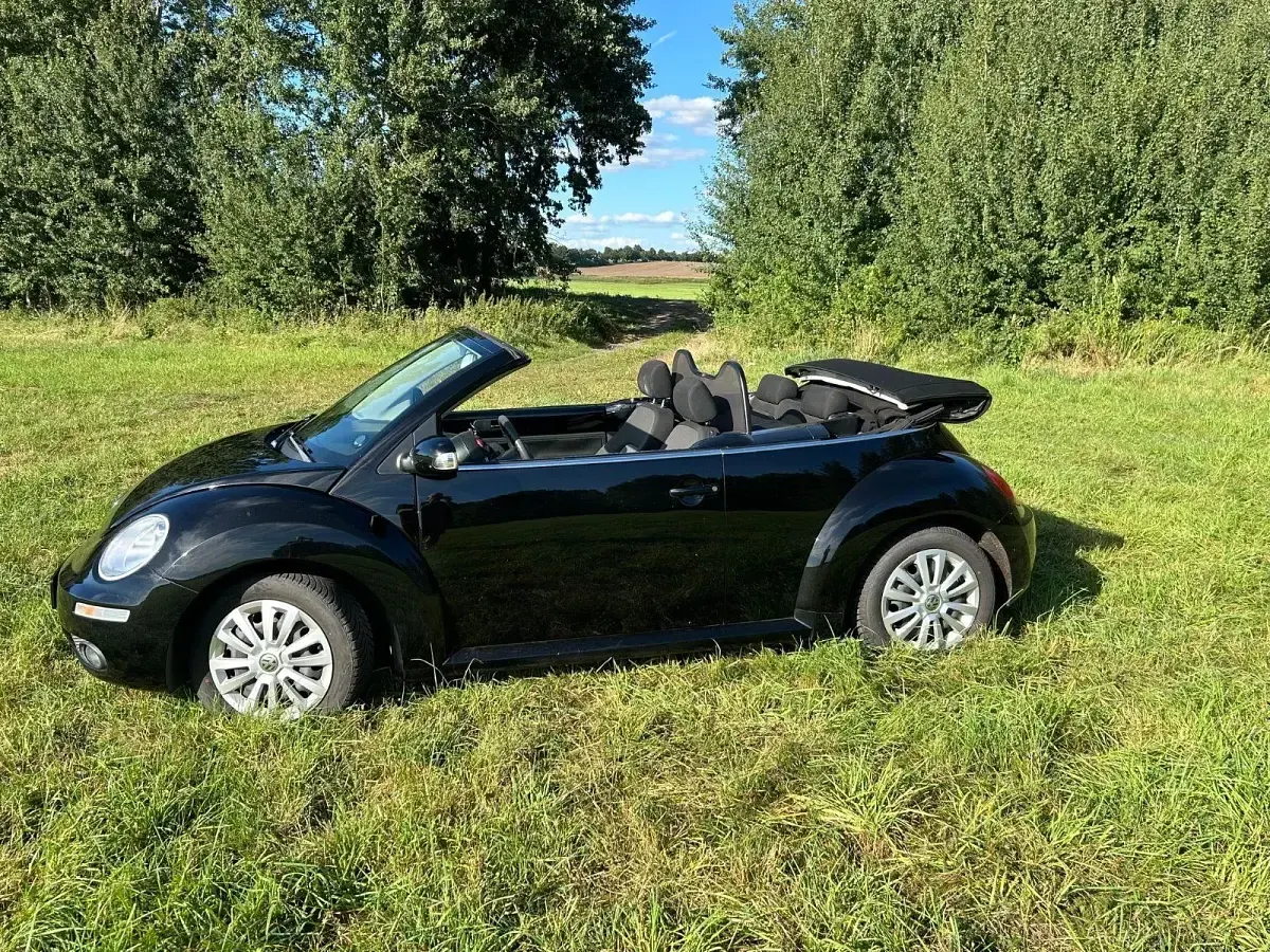 Gebraucht VW New Beetle 102 PS (75 kW) 2006 Schwarz Kleinwagen