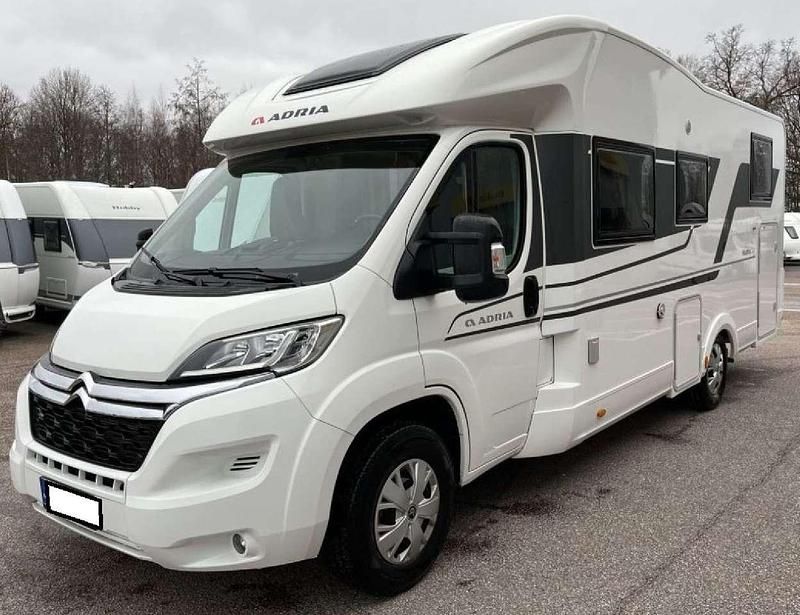 Weiß Gebraucht 2021 Fiat Doblò Van / Kleinbus | 40.199 € - Bild 1/4