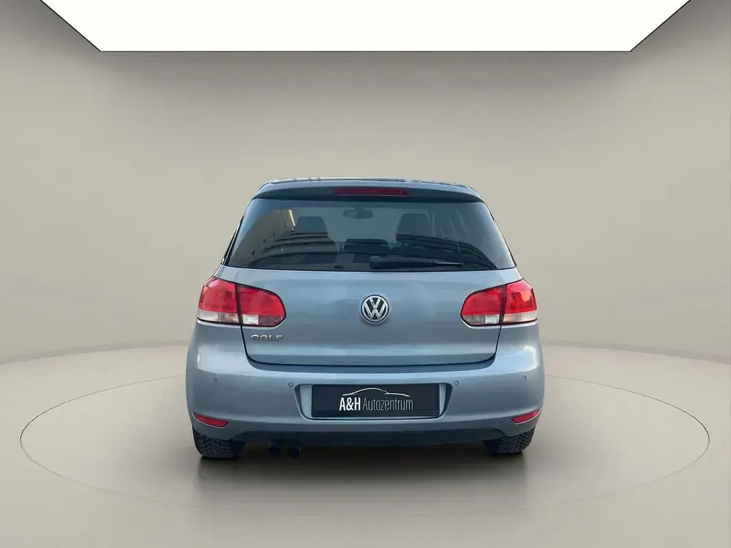 Gebraucht VW Golf VI Style 122 PS (89 kW) 2011 Blau Kleinwagen