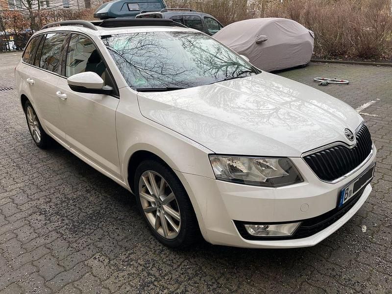 Gebraucht Skoda Octavia Ambition 150 PS (110 kW) 2016 Weiß Kombi