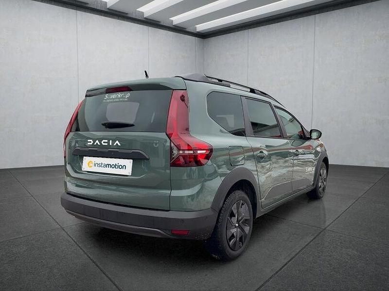 Gebraucht Dacia Jogger 94 PS (69 kW) 2025 Grau Van / Kleinbus