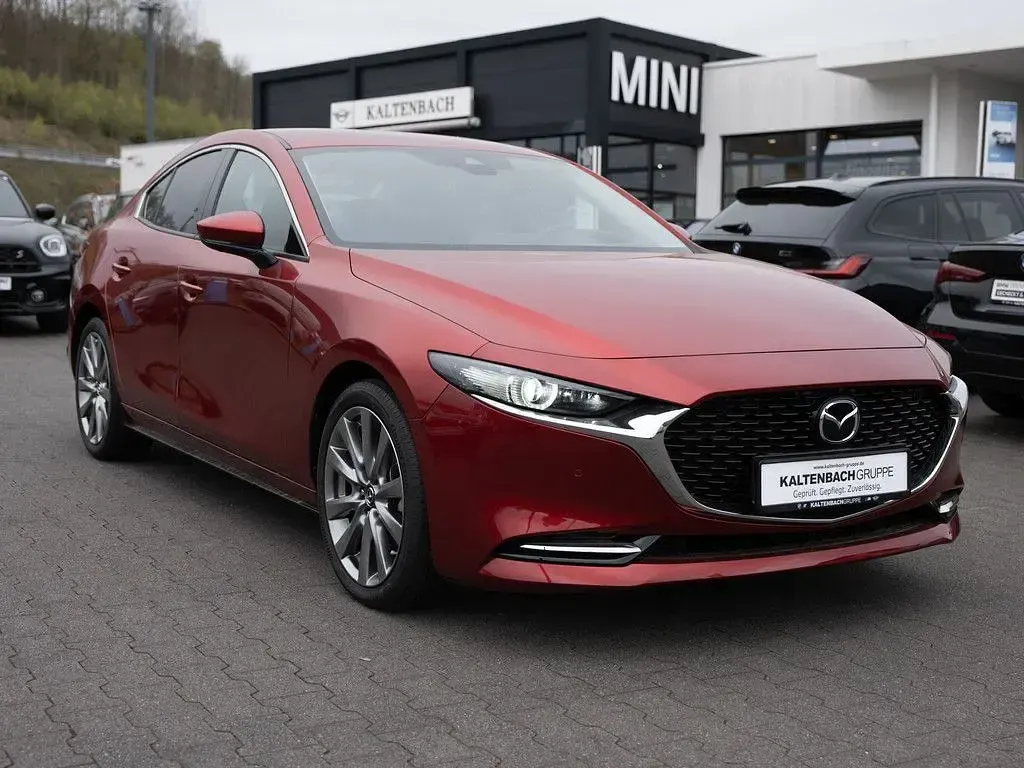 Gebraucht Mazda 3 Selection 179 PS (131 kW) 2023 Rot Limousine