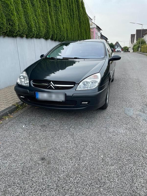 Schwarz Gebraucht 2002 Citroën C5 Limousine | 2.150 € (Fairer Preis) - Bild 1/4