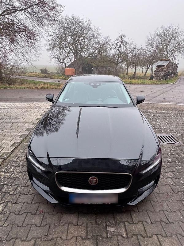 Gebraucht Jaguar XE SE 250 PS (183 kW) 2020 Schwarz Limousine