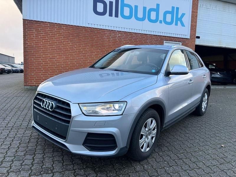 Silber Gebraucht 2015 Audi Q3 Performance SUV | 9.999 € (Guter Preis) - Bild 1/4