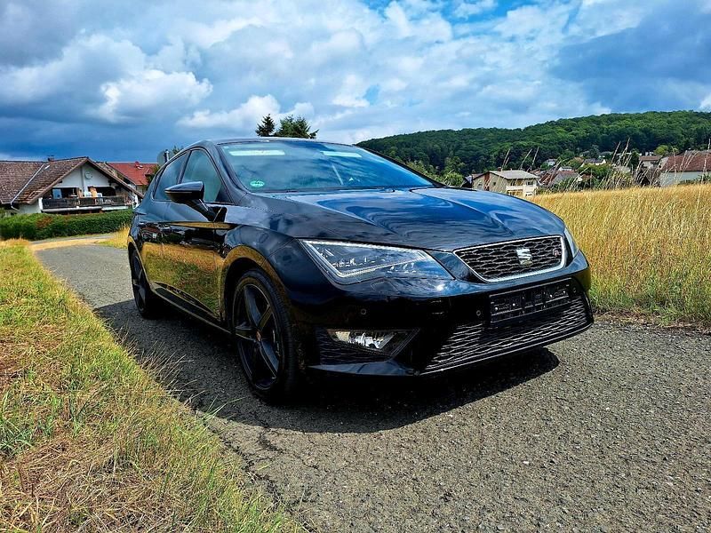 Schwarz Gebraucht 2015 Seat Leon FR Limousine | 9.000 € (Superpreis) - Bild 1/4