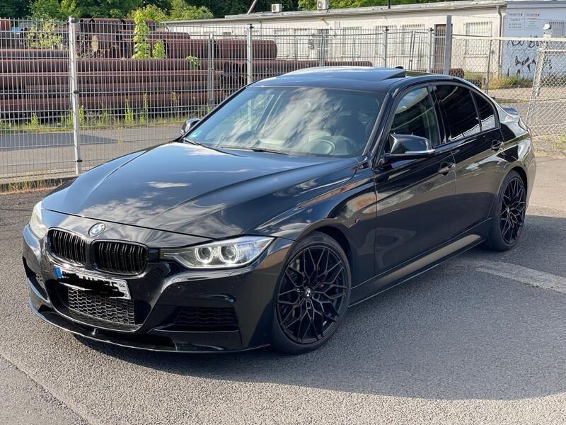 Schwarz Gebraucht 2014 BMW 335 Performance Limousine | 19.400 € (Fairer Preis) - Bild 1/4