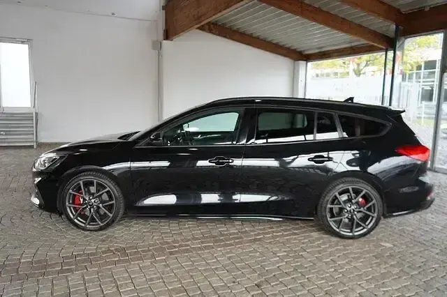 Gebraucht Ford Focus ST 190 PS (139 kW) 2020 Agate black metallic Kombi