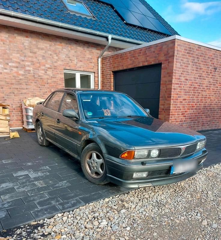 Grau Gebraucht 1991 Mitsubishi Sigma Limousine | 6.000 € - Bild 1/4