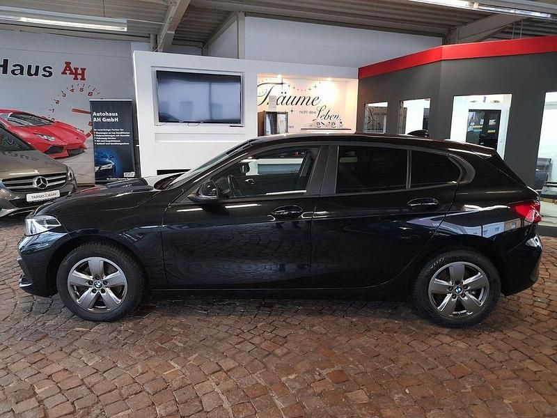 Gebraucht BMW 118 Advantage 136 PS (100 kW) 2024 Schwarz Kleinwagen