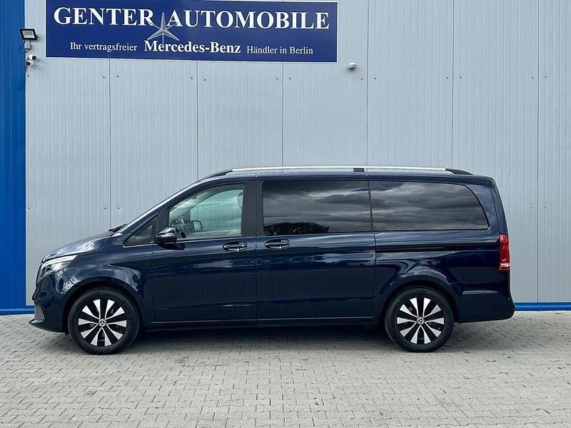 Gebraucht Mercedes V250 190 PS (139 kW) 2020 Blau Van / Kleinbus