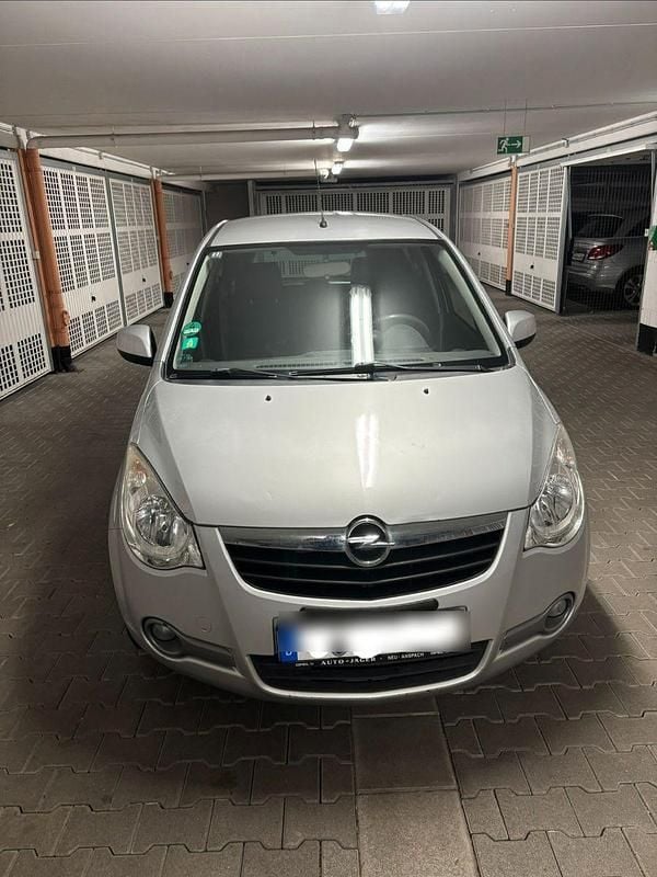 Silber Gebraucht 2009 Opel Agila Edition Kleinwagen | 2.800 € (Guter Preis) - Bild 1/4