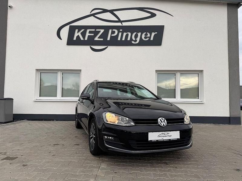 Schwarz Gebraucht 2016 VW Golf VII Allstar Kombi | 11.999 € (Fairer Preis) - Bild 1/4