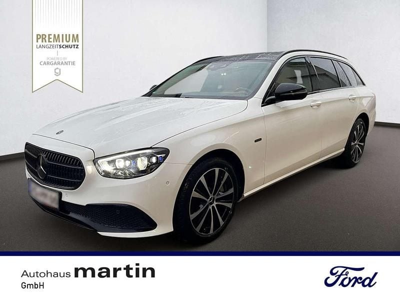 Polarweiß Gebraucht 2020 Mercedes E300 Avantgarde Kombi | 30.990 € (Fairer Preis) - Bild 1/2