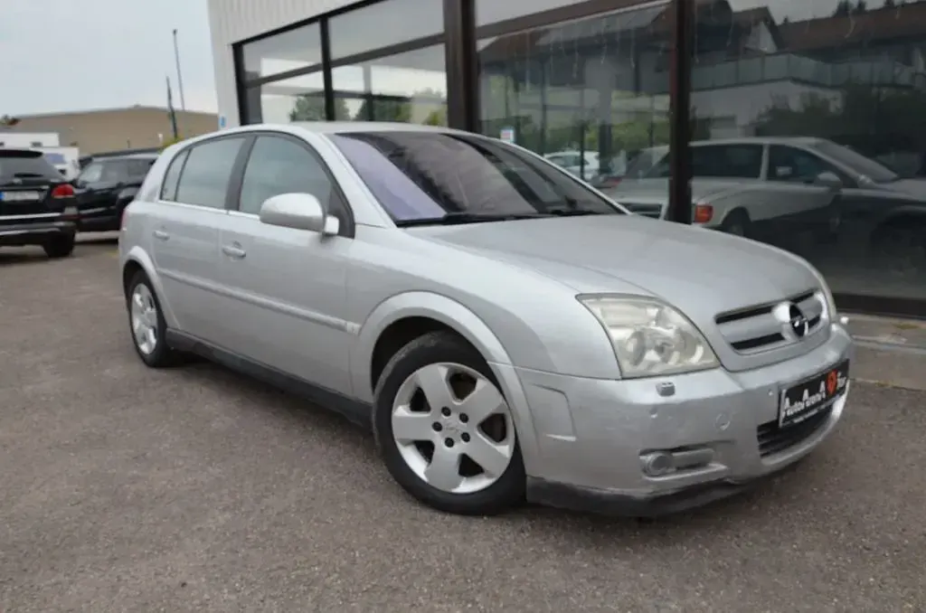 Gebraucht Opel Signum Sport 155 PS (114 kW) 2004 Silbermetallic Kleinwagen
