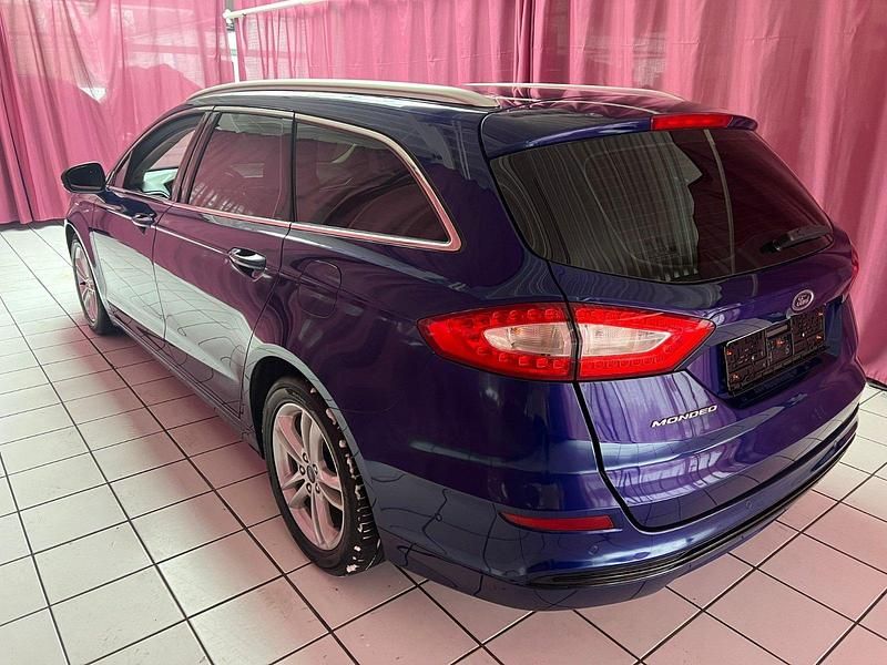Gebraucht Ford Mondeo Titanium 150 PS (110 kW) 2015 Blau Kombi