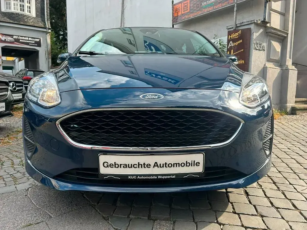 Gebraucht Ford Fiesta 101 PS (74 kW) 2019 Blazerblau Kleinwagen