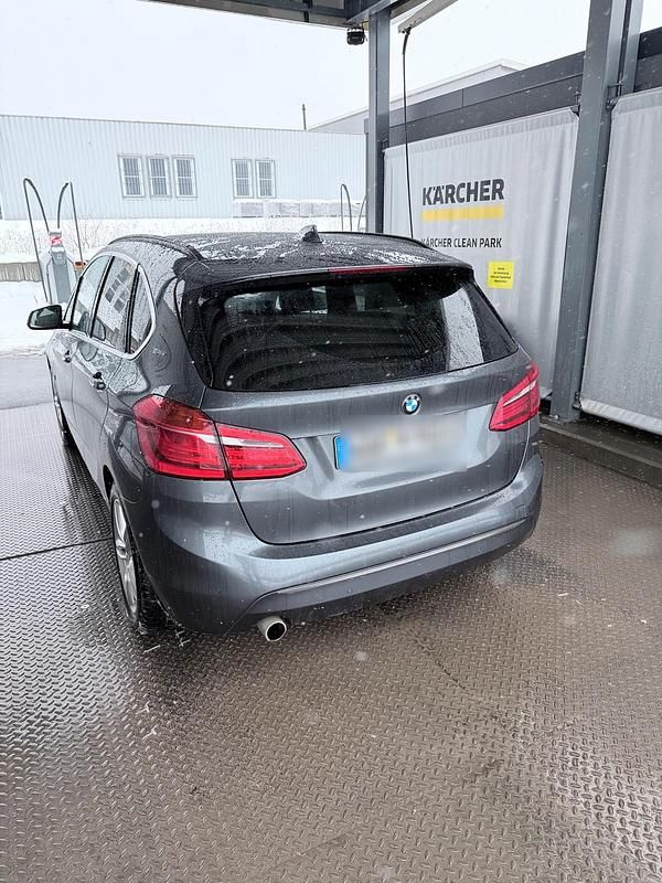 Gebraucht BMW 225 Active Tourer 224 PS (164 kW) 2017 Grau Van / Kleinbus