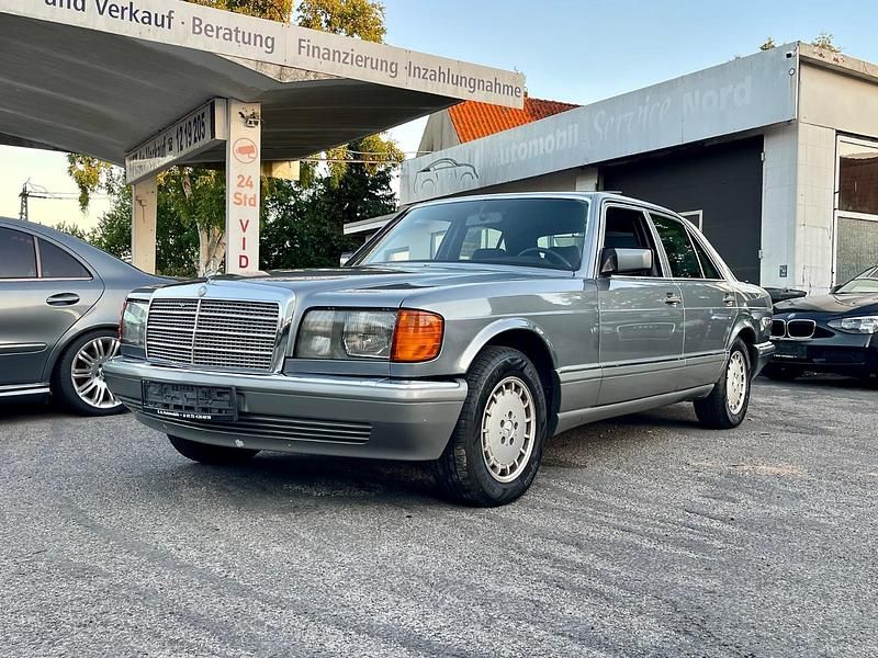 Grau Gebraucht 1988 Mercedes 260 SE Limousine | 7.999 € - Bild 1/4