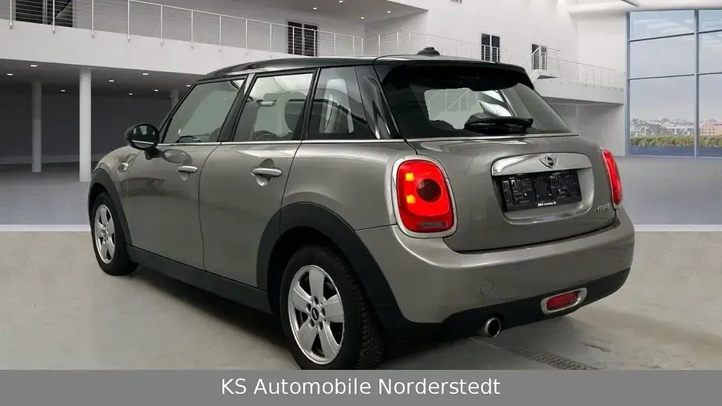 Używany Mini Cooper 136 KM (100 kW) 2016 Srebrny Hatchback