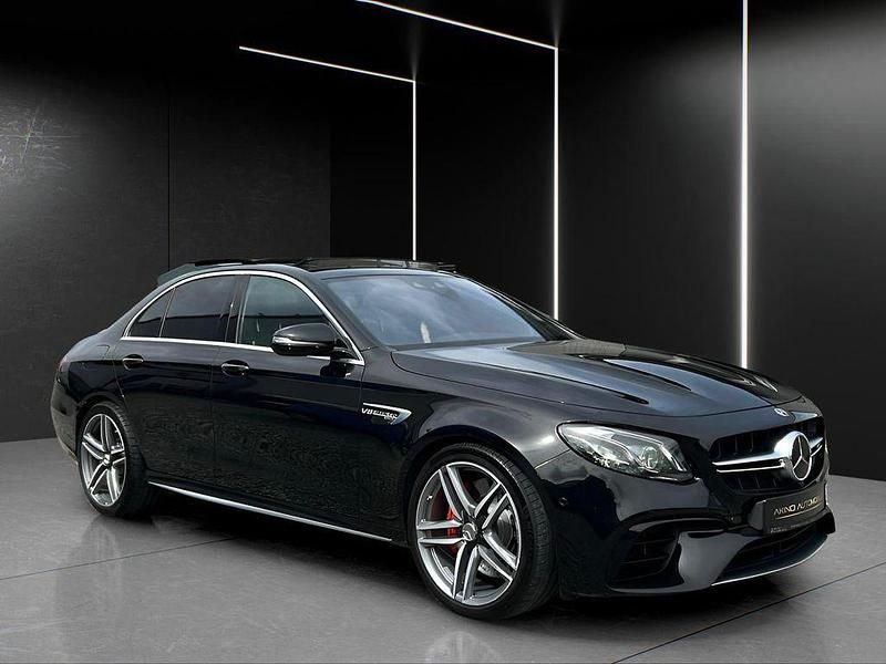 Obsidianschwarz Gebraucht 2018 Mercedes E63S AMG AMG Limousine | 52.900 € (Teuer) - Bild 1/4