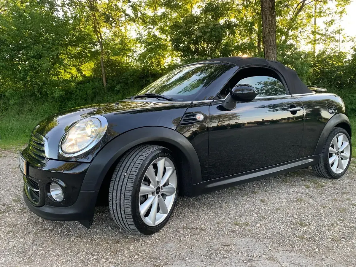 Käytetty Mini Cooper 122 HP (89 kW) 2015 Musta Viistoperä