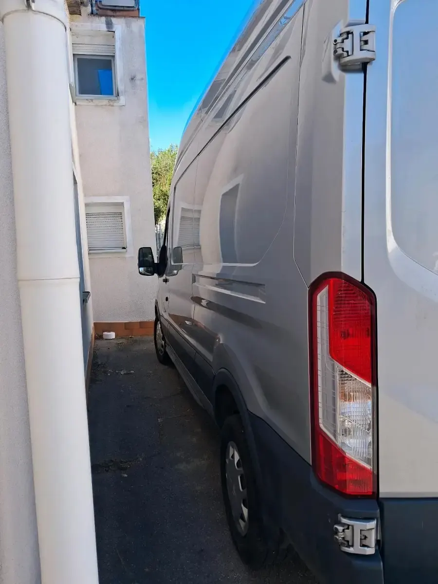 Gebraucht Ford Transit 170 PS (125 kW) 2018 Silber Van