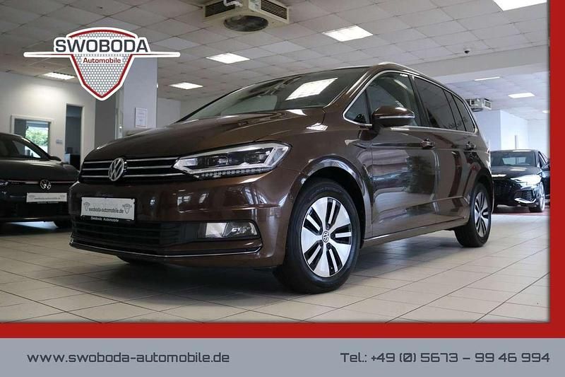 Braun Gebraucht 2016 VW Touran Highline Van / Kleinbus | 16.950 € (Fairer Preis) - Bild 1/3