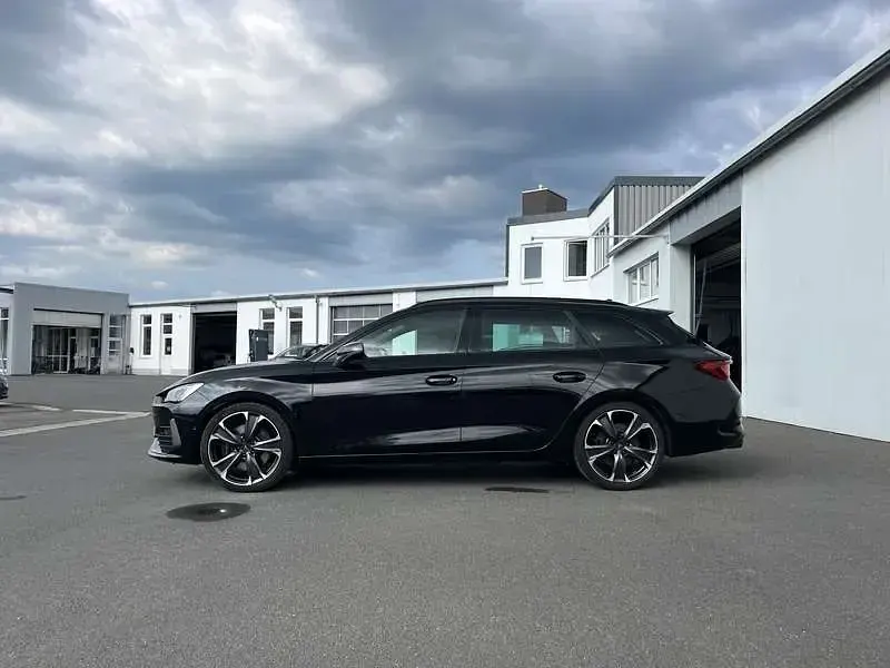 Gebraucht Cupra Leon VZ 300 PS (220 kW) 2024 Schwarz Kombi
