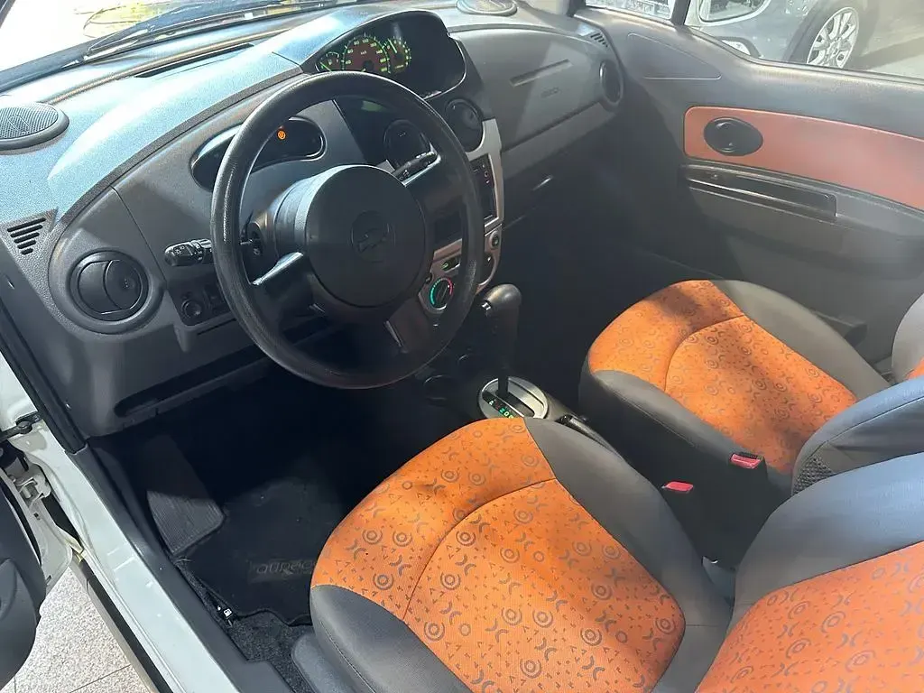 Gebraucht Chevrolet Matiz 52 PS (38 kW) 2010 Weiß Kleinwagen