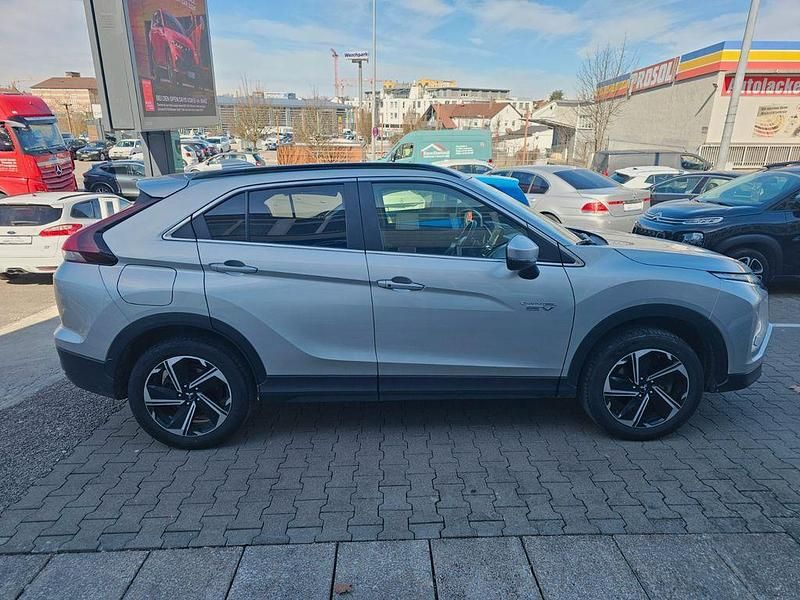 Gebraucht Mitsubishi Eclipse Cross Plus 188 PS (138 kW) 2022 Silber SUV