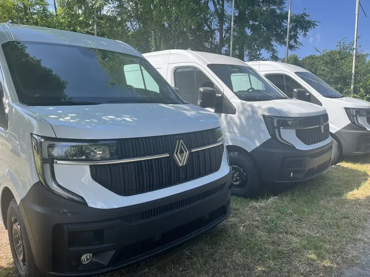 Gebraucht Renault Master 170 PS (125 kW) 2026 Van / Kleinbus
