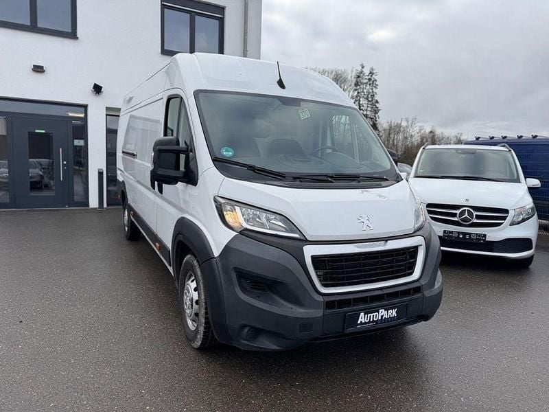 Gebraucht Peugeot Boxer S 140 PS (102 kW) 2021 Weiß Van