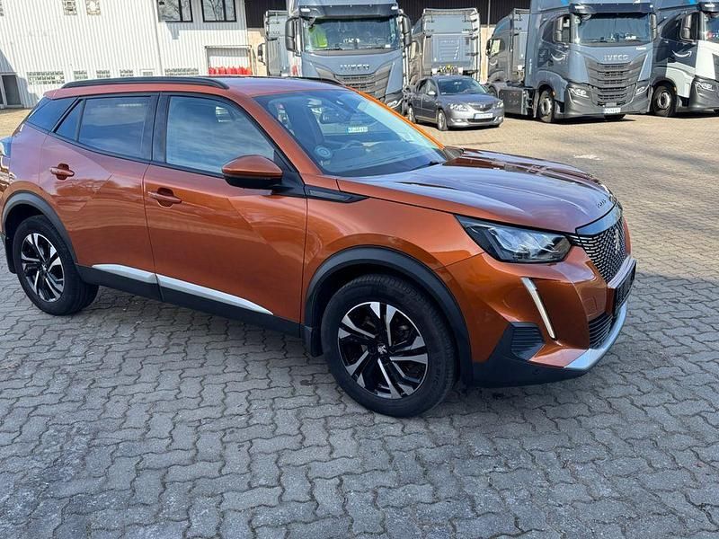 Gebraucht Peugeot 2008 Allure 131 PS (96 kW) 2020 Orange SUV