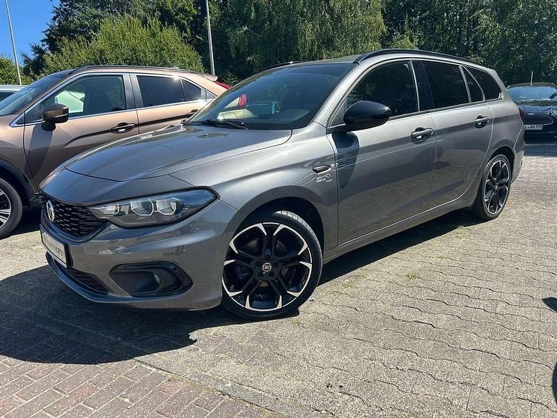 Gebraucht Fiat Tipo 120 PS (88 kW) 2019 Colore esterno (grigio undergr Kombi