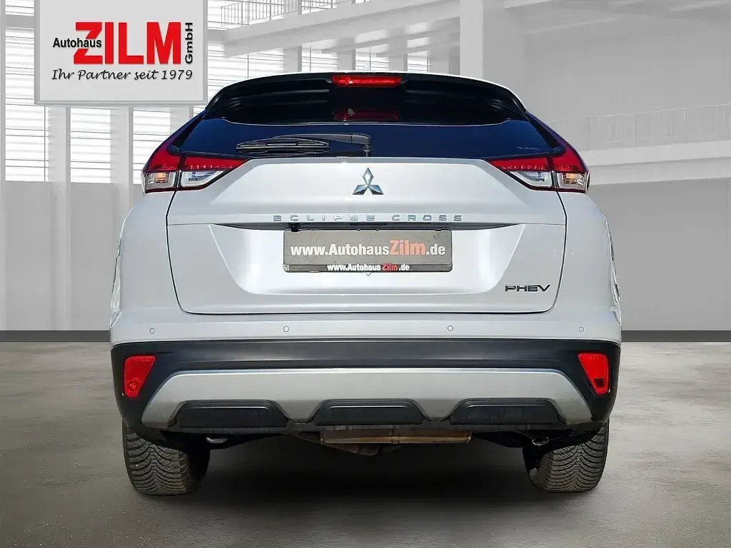 Gebraucht Mitsubishi Eclipse Cross Plus 188 PS (138 kW) 2022 Weiß SUV
