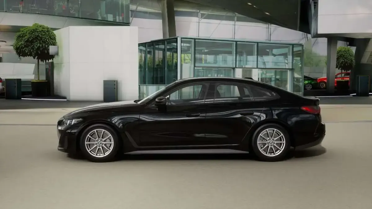 Gebraucht BMW 420 Performance 184 PS (135 kW) 2026 Schwarz uni Coupé