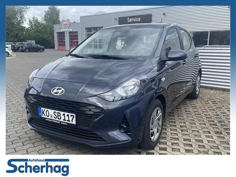 Grau Gebraucht 2025 Hyundai i10 Select Kleinwagen | 20.883 € - Bild 1/4