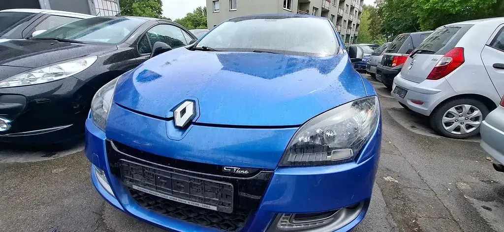 Gebraucht Renault Mégane Dynamique 116 PS (85 kW) 2013 Blau Limousine