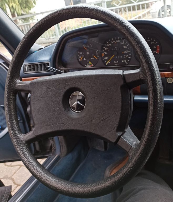 Gebraucht Mercedes 500 252 PS (185 kW) 1990 Schwarz Limousine