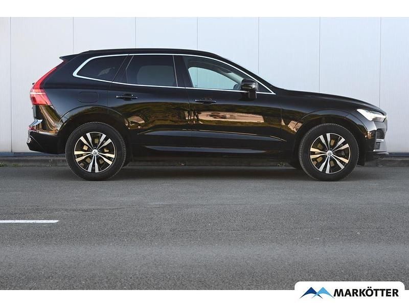 Black stone Gebraucht 2022 Volvo XC60 Momentum SUV | 36.850 € (Guter Preis) - Bild 1/4