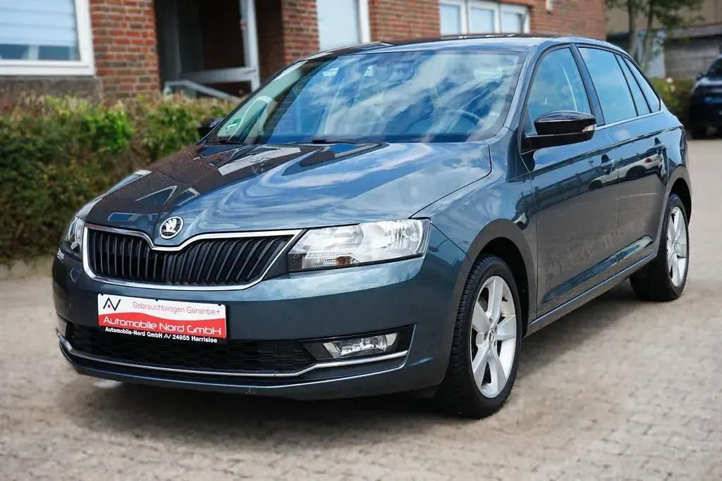 Gebraucht Skoda Rapid Style 110 PS (80 kW) 2018 Grau Kleinwagen
