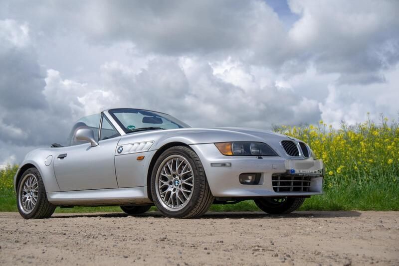 Silber Gebraucht 2002 BMW Z3 M Sport Cabrio | 23.500 € (Teuer) - Bild 1/4