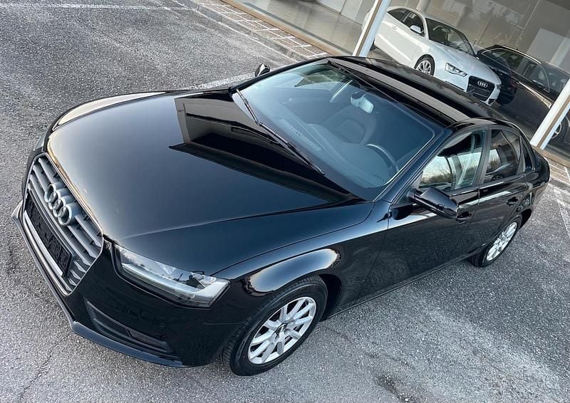 Gebraucht Audi A4 Attraction 224 PS (164 kW) 2013 Schwarz Limousine