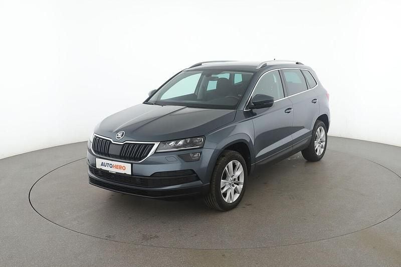 Grau Gebraucht 2021 Skoda Karoq Style SUV | 22.650 € (Superpreis) - Bild 1/3