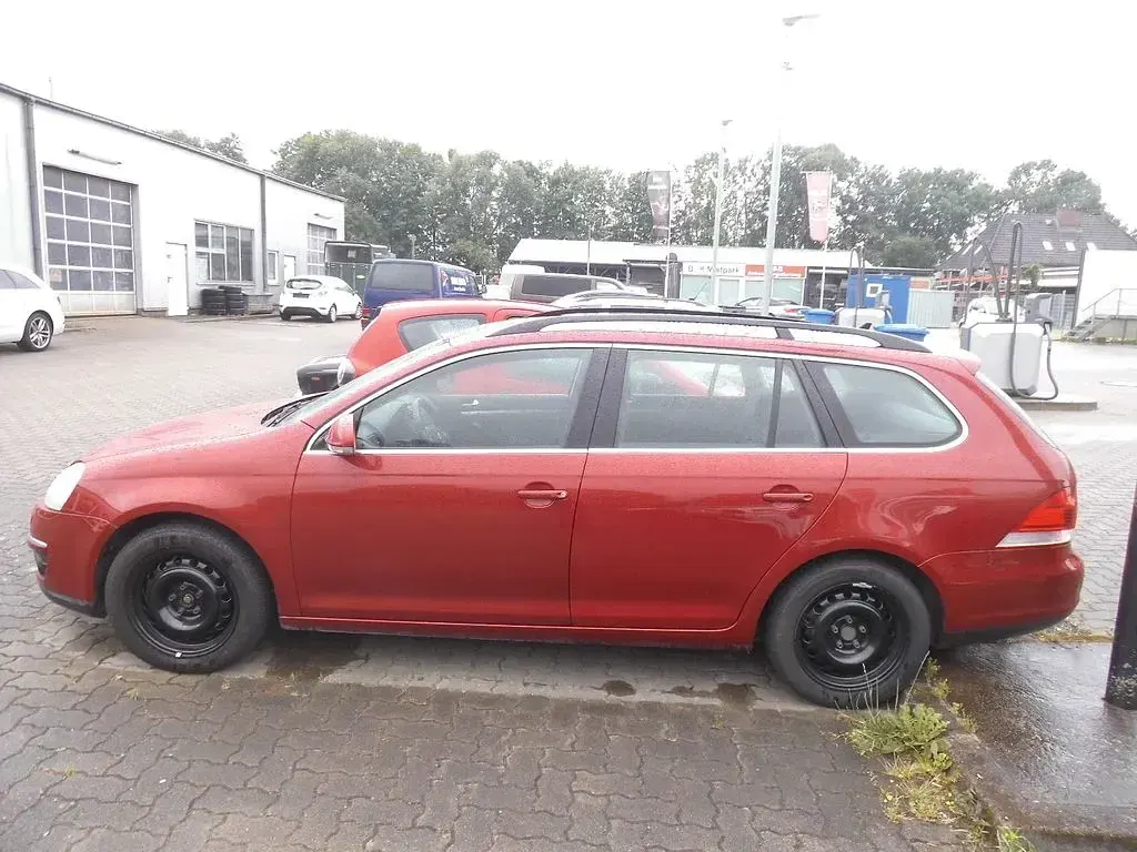 Gebraucht VW Golf VI Comfortline 160 PS (117 kW) 2009 Red spice Kleinwagen