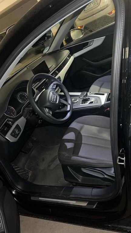 Gebraucht Audi A4 150 PS (110 kW) 2018 Schwarz Limousine