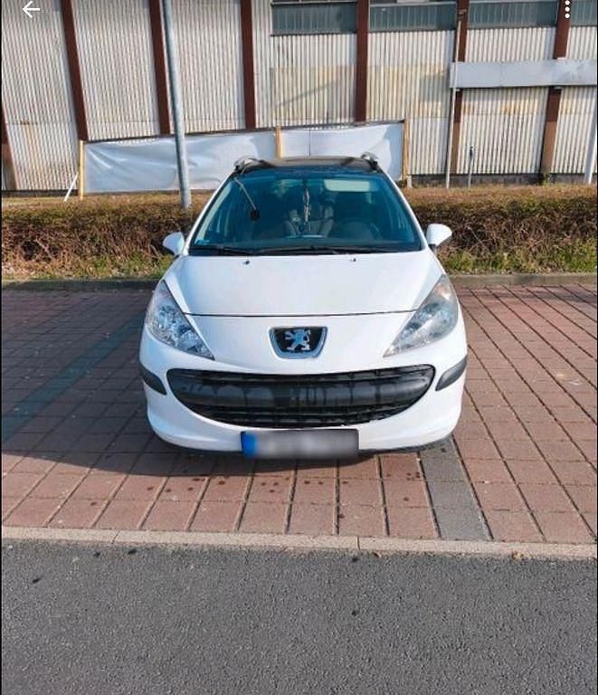 Gebraucht Peugeot 207 Tendance 75 PS (55 kW) 2007 Weiß Kombi